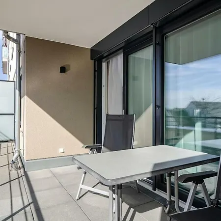 Σπίτι διακοπών In With Swimming Pool