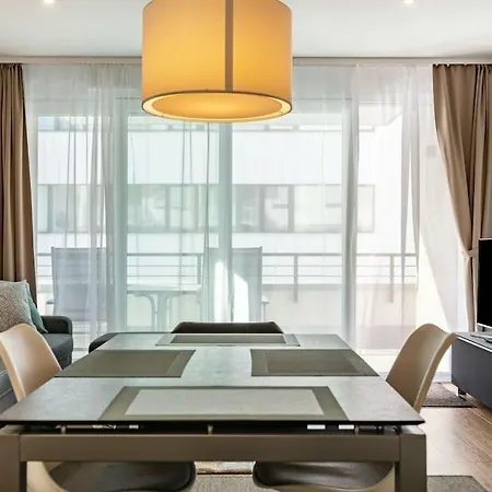 In With Swimming Pool Σπίτι διακοπών *